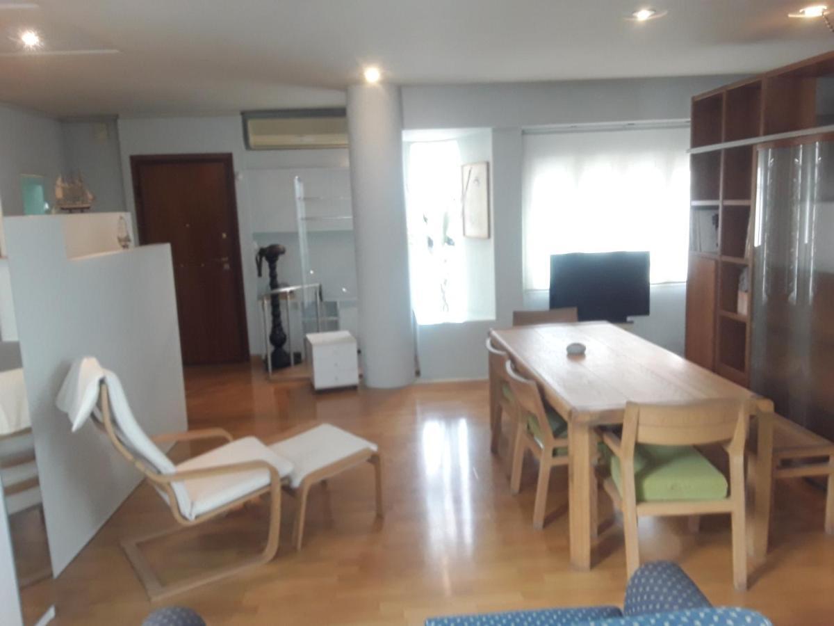 Deluxe Apartment Best Point Atenas Exterior foto